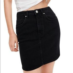 NWT Zara black denim skirt